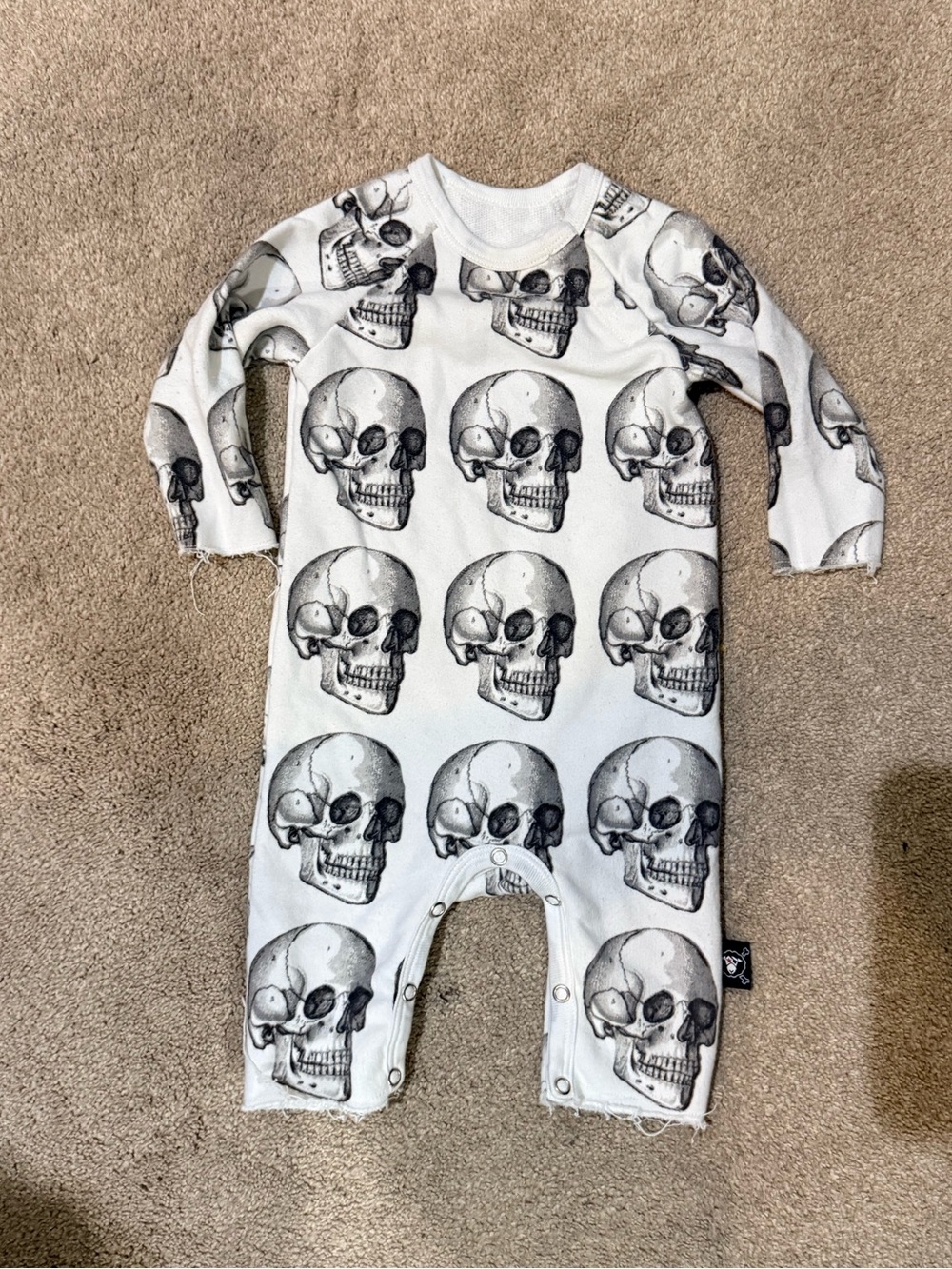 Nununu All Over Skull Print Long Sleeve Cotton One Piece Size 3-6 M